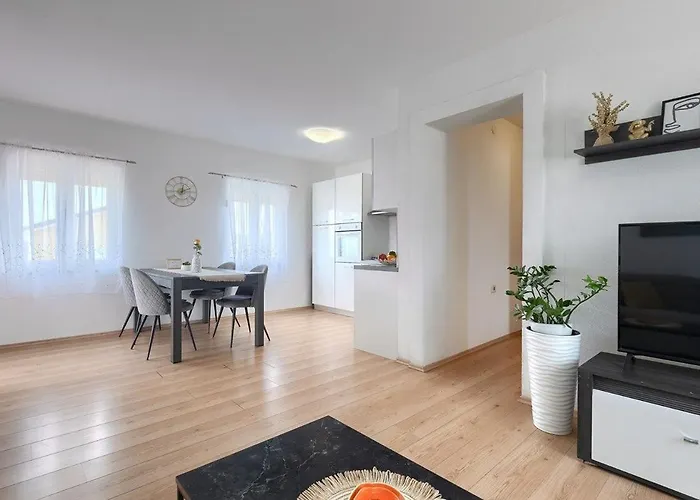 Сasa de vacaciones House Marlena *