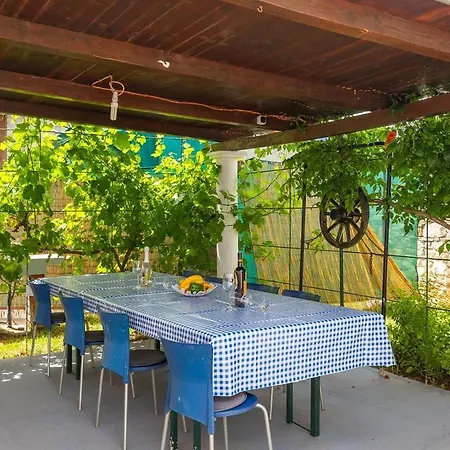 Casa Marlena بيت للعطل بولا