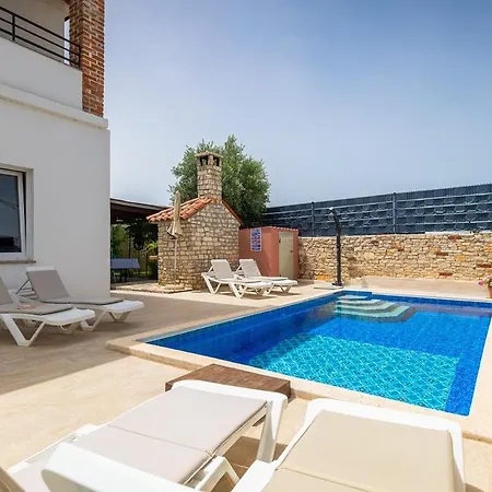 Casa Marlena بيت للعطل *