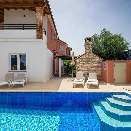Casa Marlena بولا