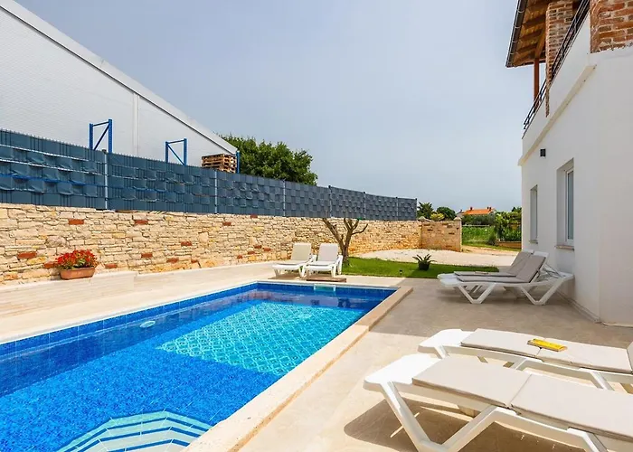 House Marlena * 풀라