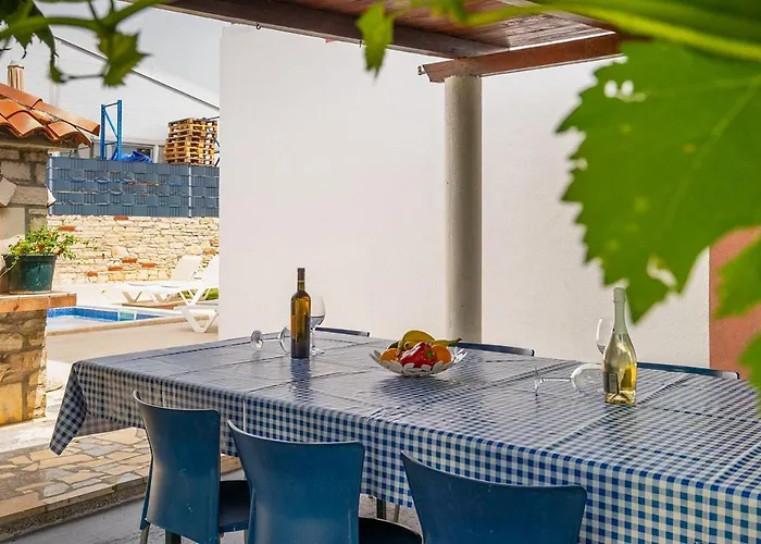 House Marlena * 풀라